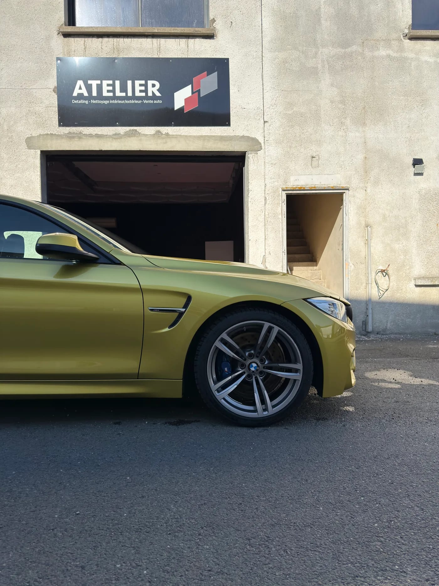BMW M Austin Yellow — Protection ceramique — Initial Detailing, atelier de Sadirac près de Bordeaux