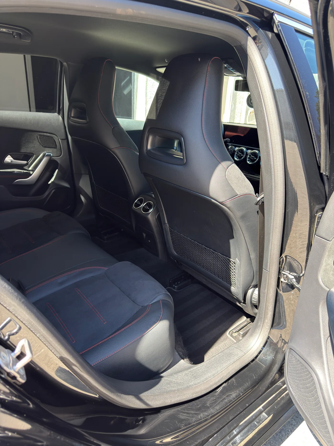 Siege Golf GTI avant et apres renovation - apres